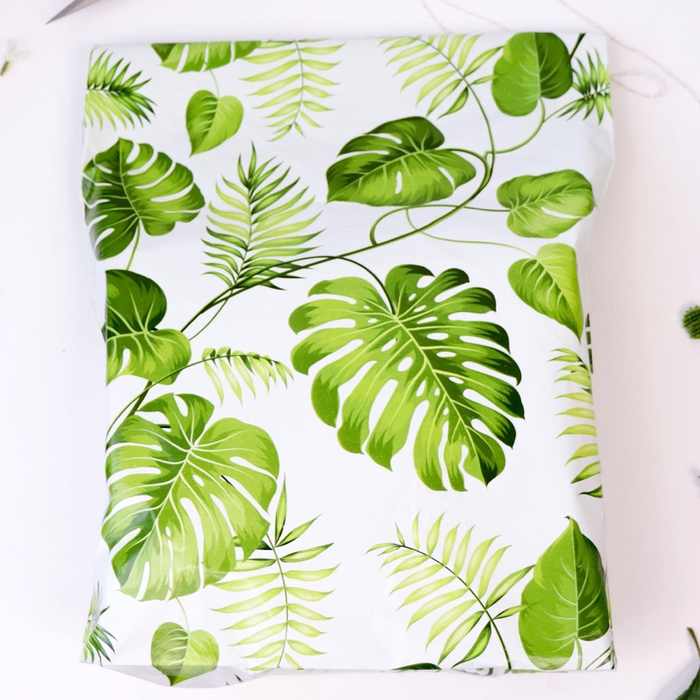50 14X19X4 Flat Bottom Poly Mailers PRICE IS FIRM - Picture 6 of 7